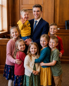 The Shocking Secret Hidden Behind A Dusty Ornament Box That Saved Eight Siblings